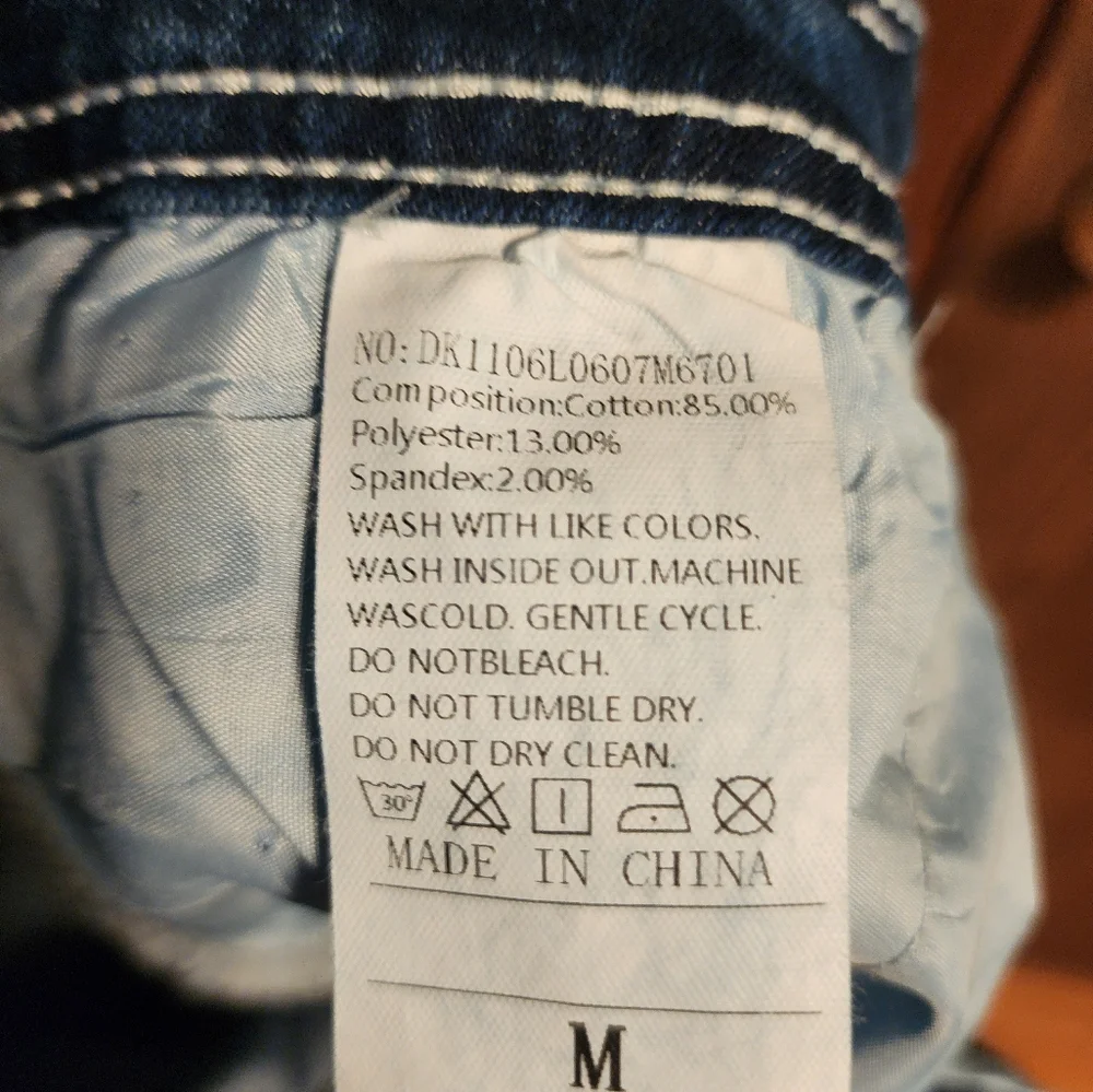 Denim blue jeans size M bootcut. - Picture 4 of 4